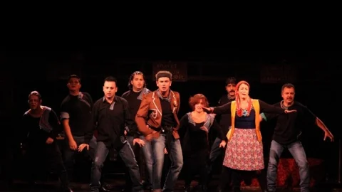 Eskişehirli Öğretmenler Tiyatroda Bir Araya Geldi