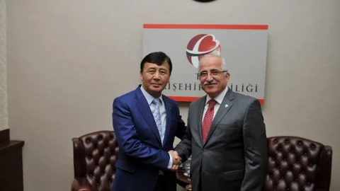 Kırgızistan'ın Ankara Büyükelçisi Dzhunusov Eskişehir'de