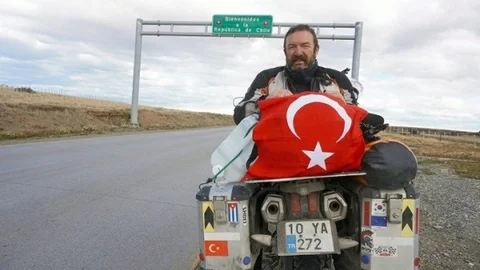 Ayvalık Belediyesi'nin Selamını Dünyanın Sonuna Ulaştırdı