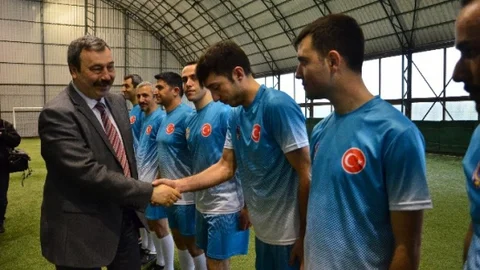 Emniyet Mensupları Halı Sahada Buluştu