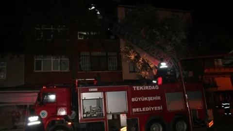 Tekirdağ'da Yangın Korkuttu