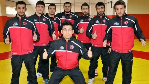Serbest Güreş Milli Takımı Avrupa'yı Fethetmek İstiyor