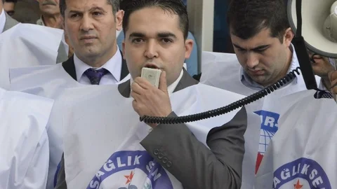 Ekrem Özdemir ''Sözleşmeli Sağlık Personeli Kadro Bekliyor''