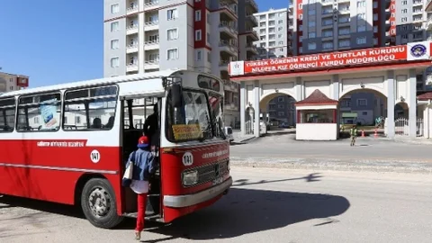 Büyükşehir Belediyesi Kız Öğrencilerin Güvenliği İçin Çalışma Başlattı