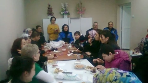 Bozüyük Tdp Büro Amirliği'nden Engelliler Derneğine Ziyaret