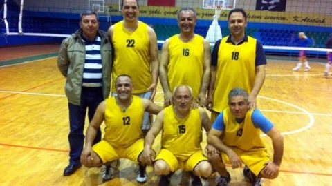 Voleybol Turnuvası'nda Belediye Hastane-2'yi Yendi