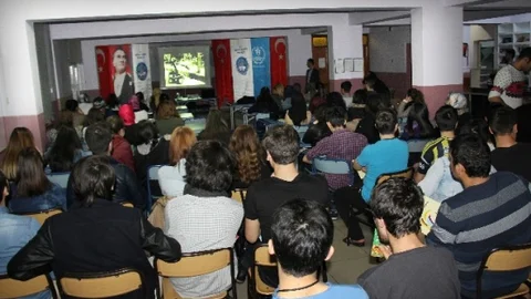Öğrenciler Terör Ve Şiddet Konusunda Bilinçlendirildi