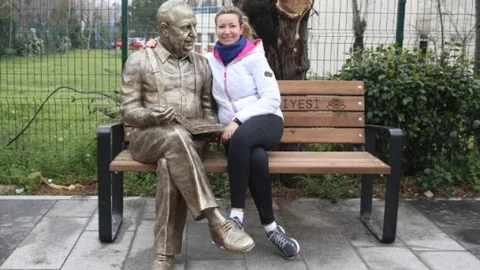 Nilüfer Belediyesi Unutulmaz İsimleri Heykelleştirdi