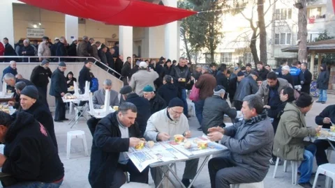 Sabah Namazında Şehitler Dualar İle Anıldı