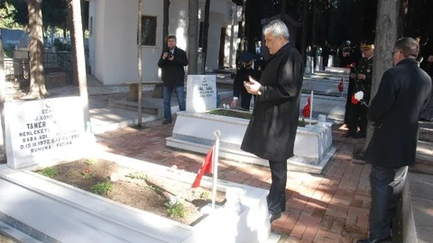 Şehitler Mezarı Başında Anıldı