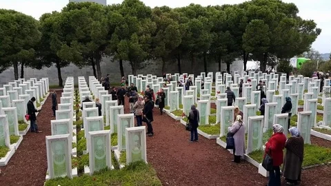 'çanakkale Zaferi'ni Çiçeklendirdiler