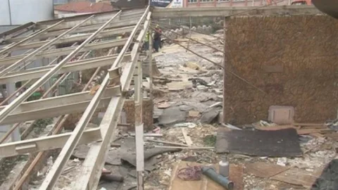 Malatya İl Özel İdaresi İş Merkezi'nin Yıkım Çalışmaları Başladı