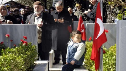 Şehitler Yalova'da Göz Yaşlarıyla Anıldı