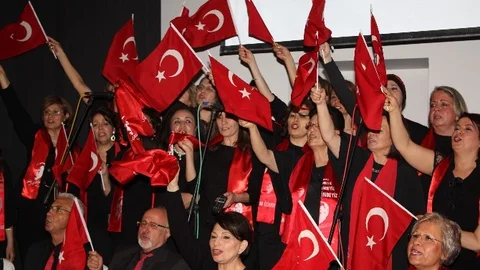 Mahurla Topluluğundan Duygu Yüklü Konser