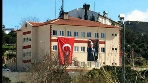 Avşa Adası'ndaki Yeni Okul Çanakkale'yi Andı