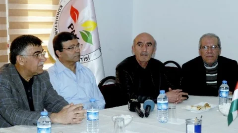 Kürt Oluşumlarından Pak'a Destek Ziyareti