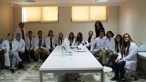 Toros Üniversitesi Gözlükçüleri Nitelikli Eleman Yetiştiriyor