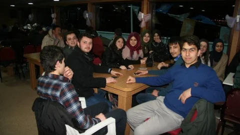 Sakaryalı Ak Gençler Çanakkale'ye Çıkarma Yaptı