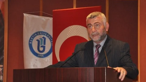 BÜ'de İlahiyatlı Olma Bilinci Konferansı