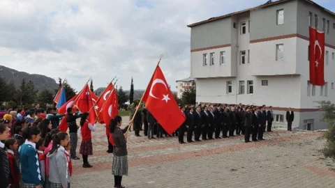 Sincik'te 18 Mart Şehitleri Anma Günü Ve Çanakkale Zaferi Kutlandı