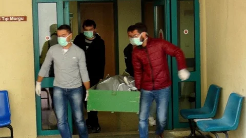 Mezarı Açılan Mahkumun Ön Otopsisi Tamamlandı