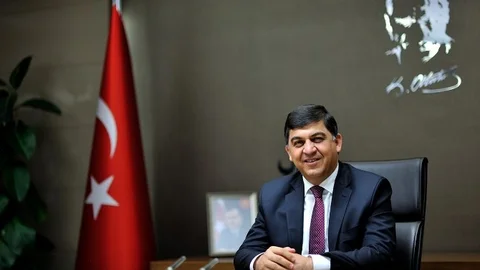 Fadıloğlu ”Eşi Benzeri Olmayan Onur Mücadelesi”