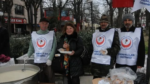 Erdemliler Derneği'nden Anlamlı Etkinlik