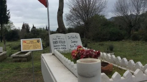 Efeler İlçesindeki Şehit Mezarlarının Bakımları Yapıldı