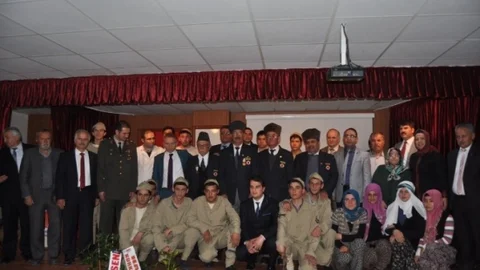 Korkuteli'de 18 Mart Çanakkale Zaferi Ve Şehitleri Günü