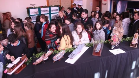 Donanma Gemileri Çanakkale İçin Demir Aldı