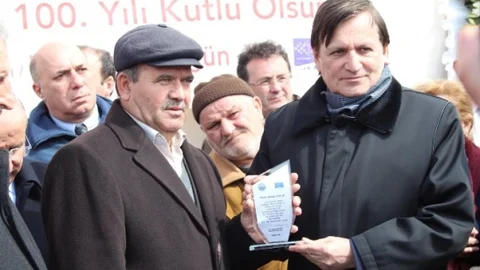 Seyit Onbaşı Camisi'ni Seyit Onbaşı'nın Torunları Açtı