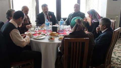 Şehit Aileleri Ve Gaziler Bir Araya Geldi