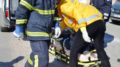 Ayvalık'ta Otomobil Otelin Bahçesine Uçtu 1 Ölü