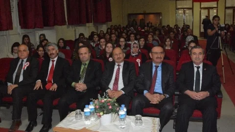 Yenişehirlioğlu Öğrencilere Çanakkale'yi Anlattı