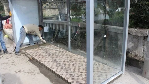 Kozlu'da Duraklar Yenileniyor