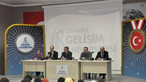 Dünya Sosyal Hizmet Günü'nde Uluslararası Panel