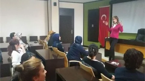 Onkoloji Hastanesinde Bilinçlendirme Eğitimleri