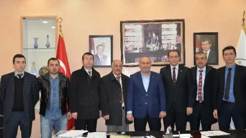 Türk Eğitim-Sen'den Başkan Püsküllü'ye Ziyaret