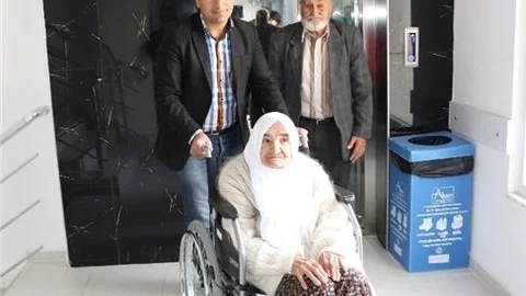 85 Yaşındaki Şefika Nine'ye Belediyeden Şefkat Eli