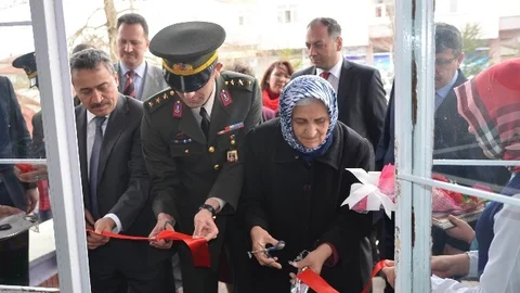 Jandarma Şehidini Unutmadı