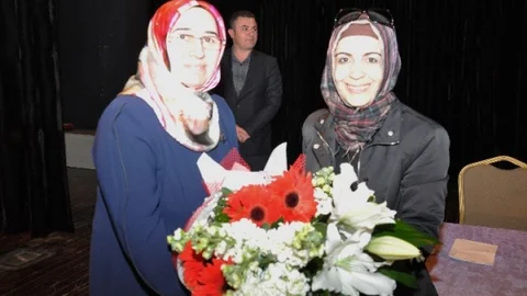 Körfez'de Mutluluğun Sırları Anlatıldı