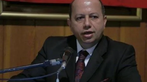 Prof. Dr.haydar Aras'tan Gençlerin Sorunları İçin Çözüm Önerileri