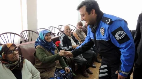 Tdp Şube Müdürlüğünden Huzurevine Ziyaret