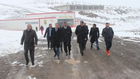 Konya Heyeti Yıldız Dağı Kış Sporları Merkezi'nde İncelemede Bulundu