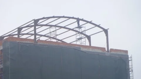 İnşaat İşçilerinin Tedbirsiz Çalışması Yürekleri Ağza Getiriyor