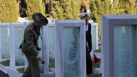 Anzak Komutandan Şehit Mehmetçiğe 100 Yıllık Selam