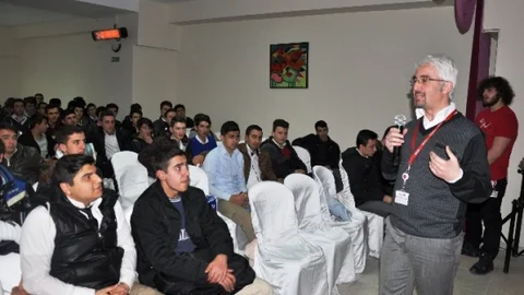 Nişantaşı Üniversitesi Tekirdağ'da Öğrencilerle Buluştu