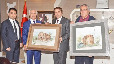 Antik Kilise Kestane Kutusu Oldu