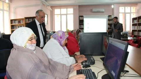 Oltu'da Kütüphane Türkiye Projesi