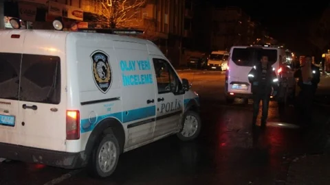 Akraba Kavgasında Silahlar Konuştu 2 Yaralı